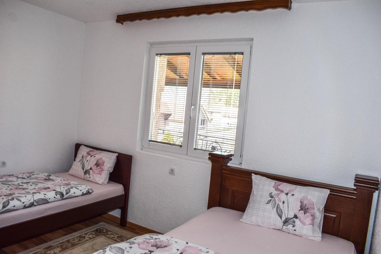 Ema Guest House Plav Exteriér fotografie